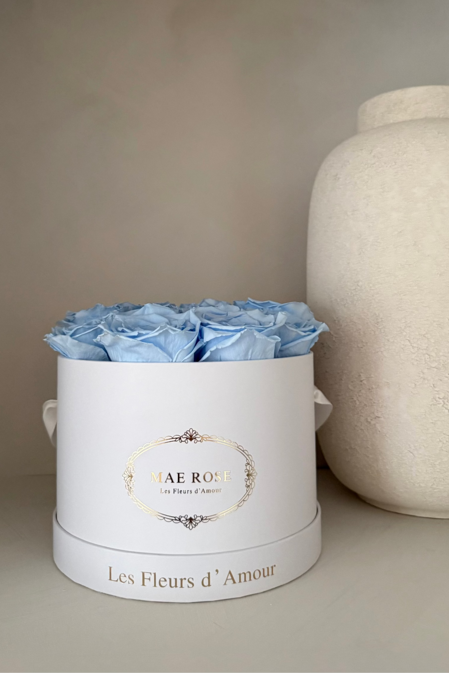 Lumé Classic White Light Blue