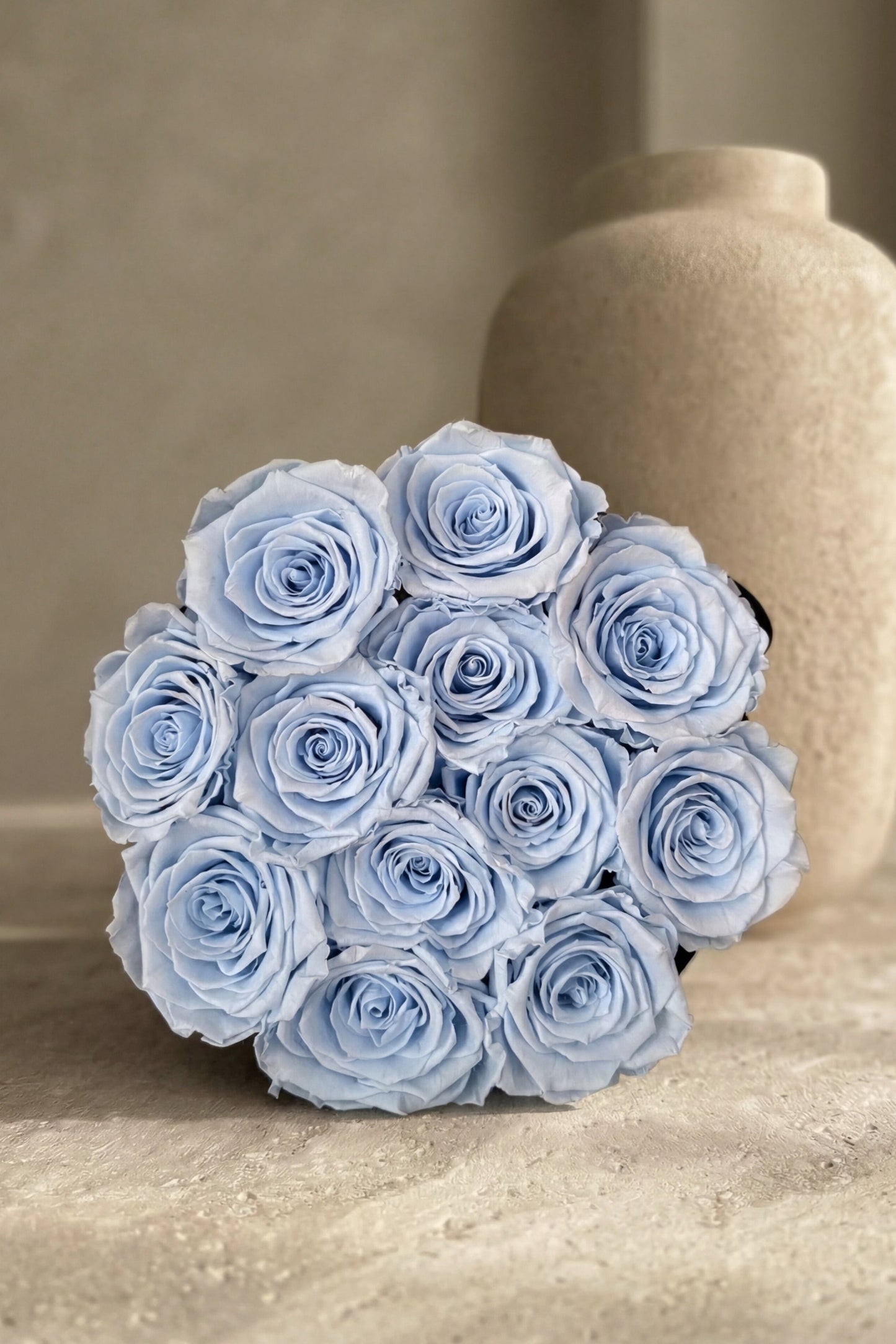 Lumé Classic Black Light Blue